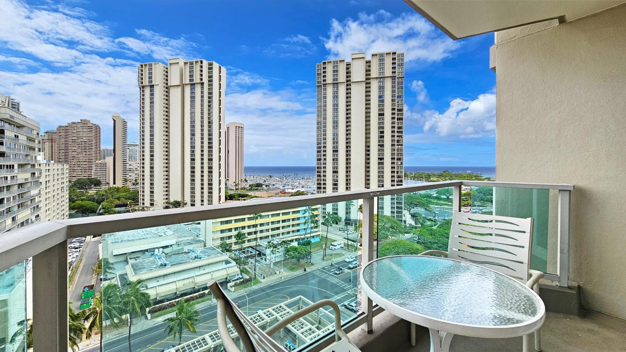 Ala Moana Hotel _ Ocean View With Balcony Гонолулу Экстерьер фото